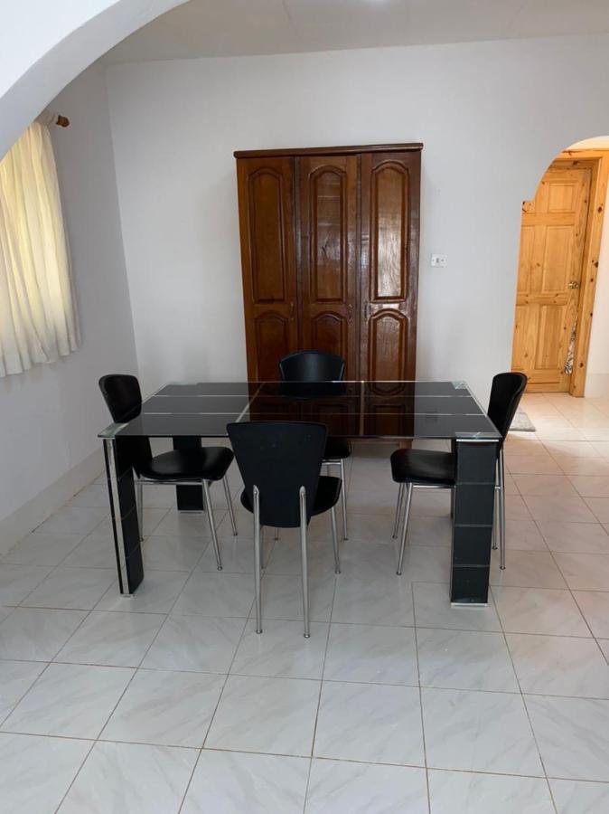 Swiss Garden House In Kerr Sering With Full Private Compound Serrekunda Exterior photo